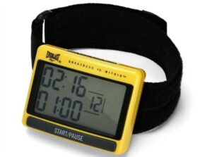 https://fitzala.com/wp-content/uploads/2020/06/Everlast-7011-Interval-Training-Timer-Fitness-Gift-Ideas-for-Men-300x223.jpg